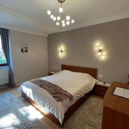 Cozy Apartment In The Old Center Of Prishtina بريشتاين المظهر الخارجي الصورة