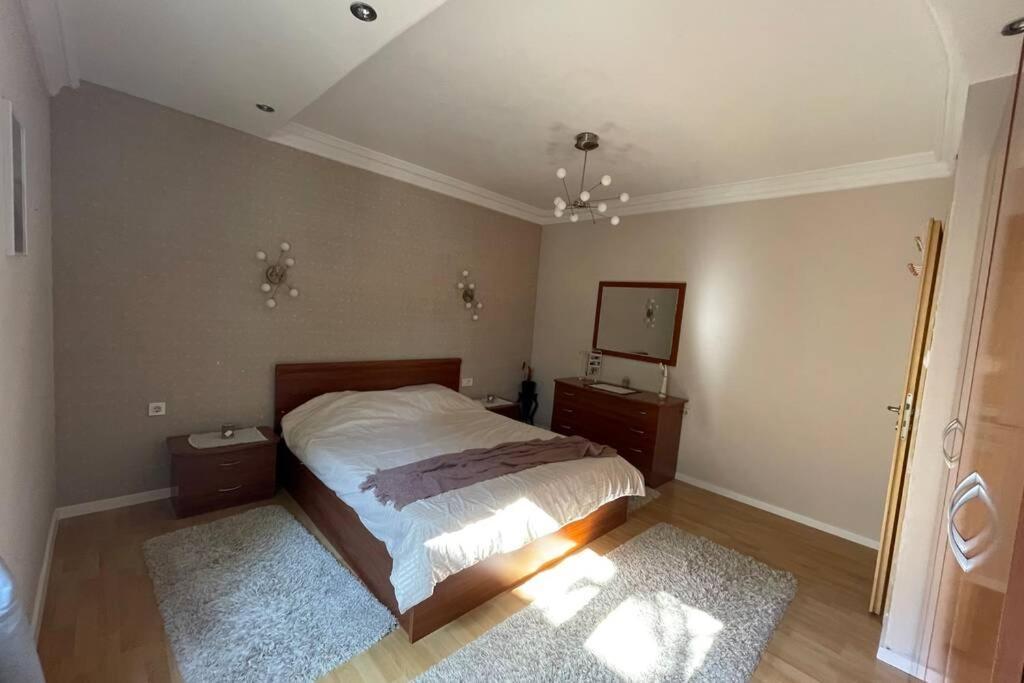 Cozy Apartment In The Old Center Of Prishtina بريشتاين المظهر الخارجي الصورة